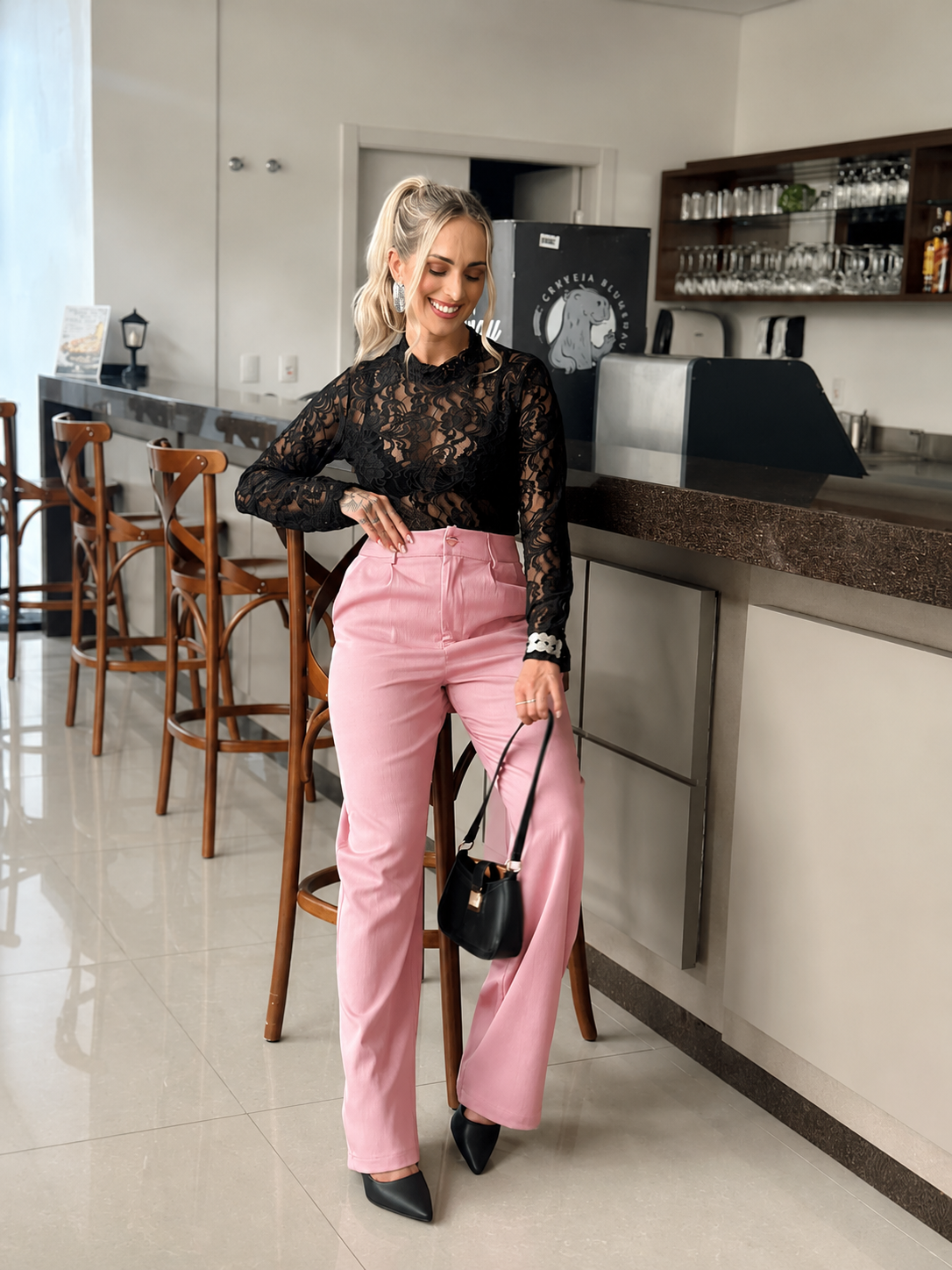 Calça Feminina de Alfaiataria Ekoa com Caimento Elegante