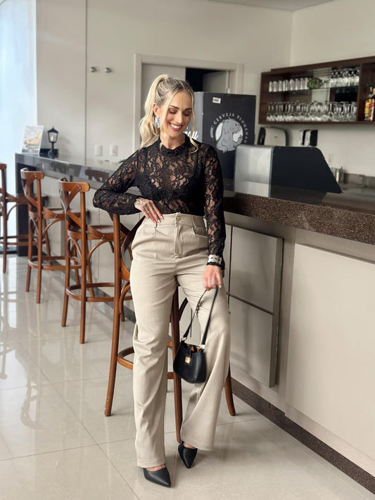 Calça Feminina de Alfaiataria Ekoa com Caimento Elegante