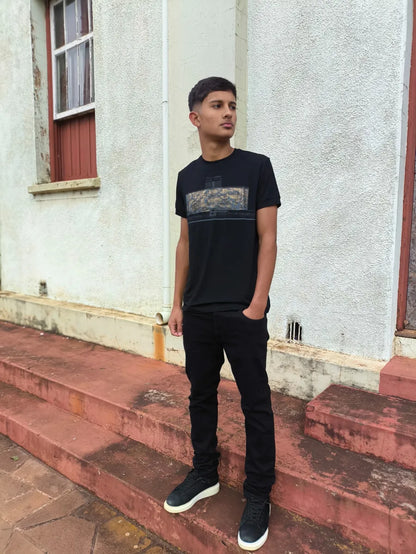 Camisetas Masculinas Gola Redonda Básicas com Caimento Confortável Preto
