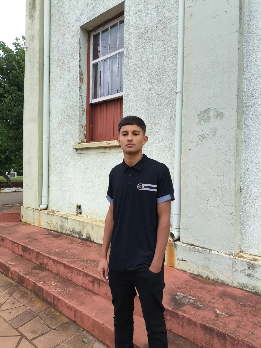 Camiseta Polo Masculina Casual com Gola Clássica e Caimento Confortável Preto