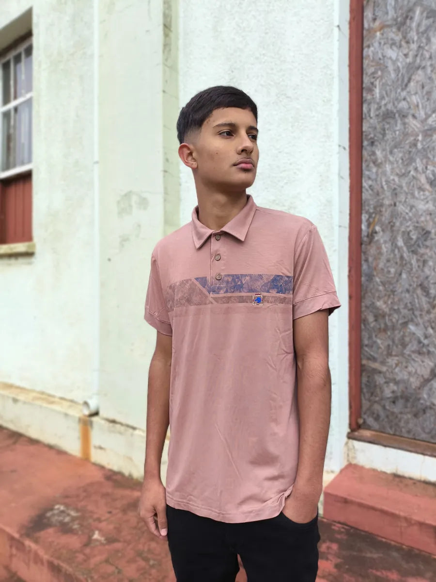 Camiseta Polo Masculina Casual com Gola Clássica e Caimento Confortável Capuccino